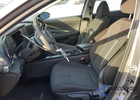 2024 Hyundai Elantra Se z USA, uszkodzony, nr VIN KMHLL4DG3RU657136